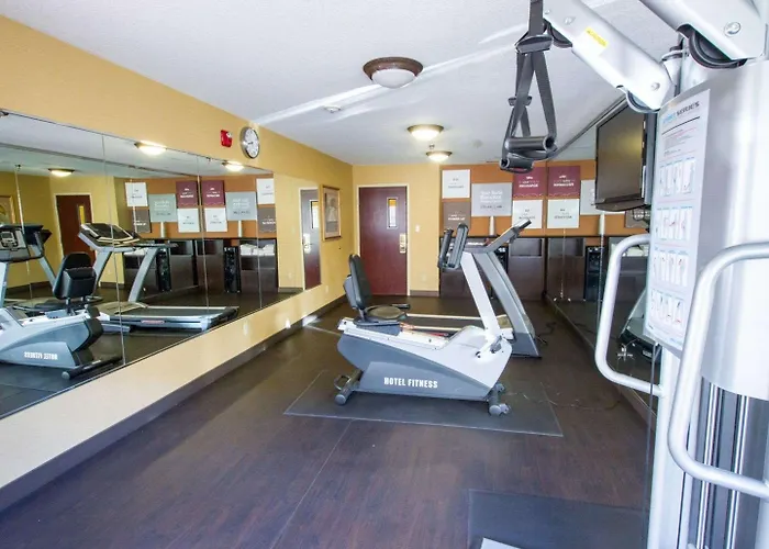 Spark By Hilton Phoenix Airport Hotel 3*