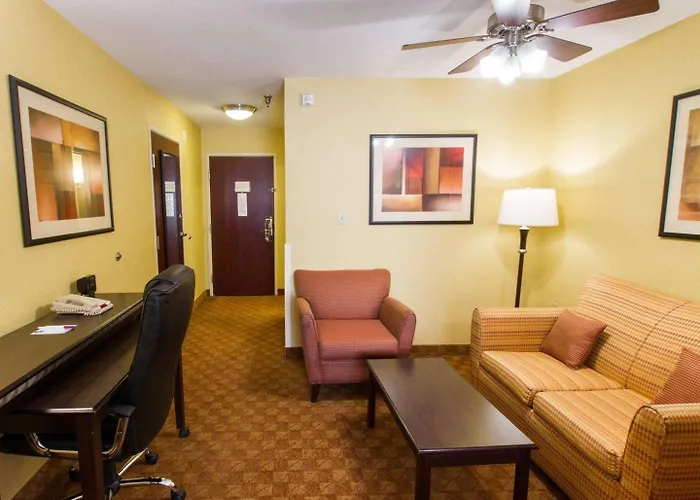 Spark By Hilton Phoenix Airport Hotel