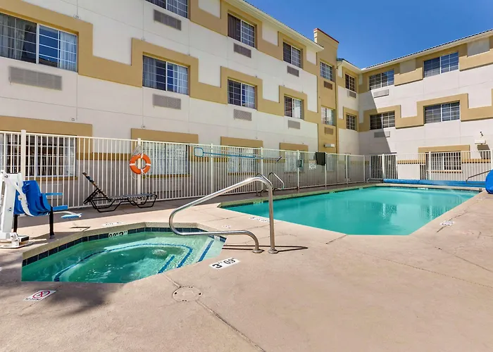 Spark By Hilton Phoenix Airport Tempe