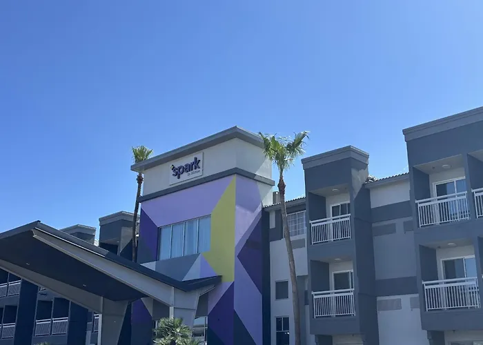 Spark By Hilton Phoenix Airport Tempe
