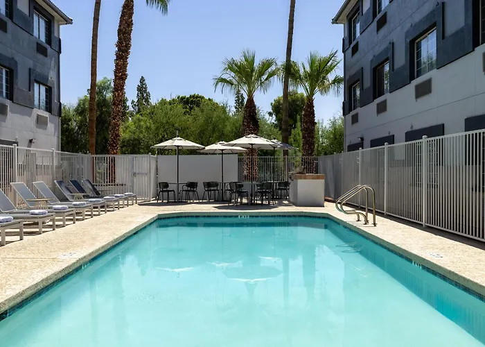 Hotel Spark By Hilton Phoenix Airport