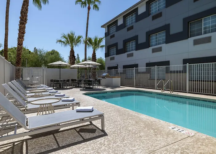 Spark By Hilton Phoenix Airport Hotel Tempe