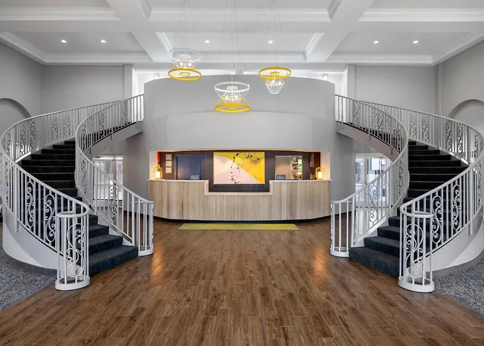 Spark By Hilton Phoenix Airport Tempe