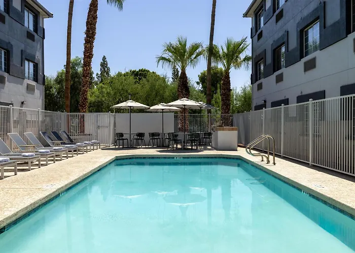 Spark By Hilton Phoenix Airport Hotel