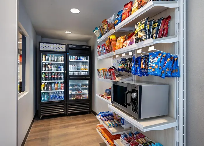 Hotel Spark By Hilton Phoenix Airport 3*